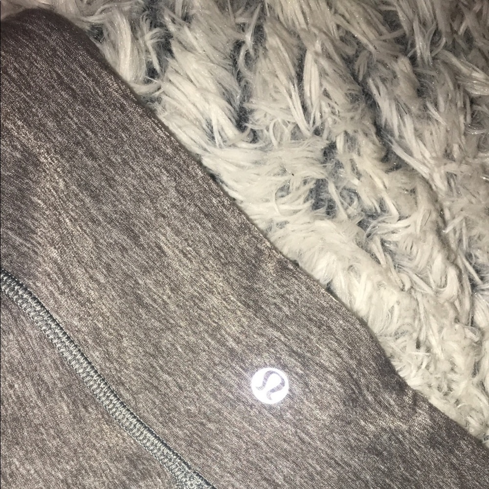 Gray lululemon leggings